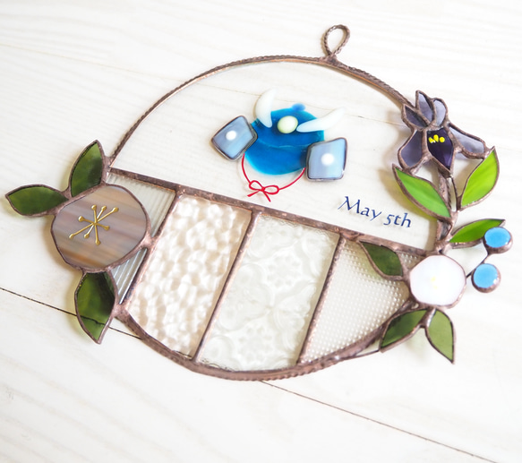 気軽に飾れる！ステンドグラスの丸いプレート（兜）ー端午の節句に。 3枚目の画像