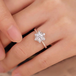 雪の結晶 シンプル モアッサナイト キラキラ 冬 0.5ct ゴージャス リング シルバー925 指輪 かわいい 2枚目の画像