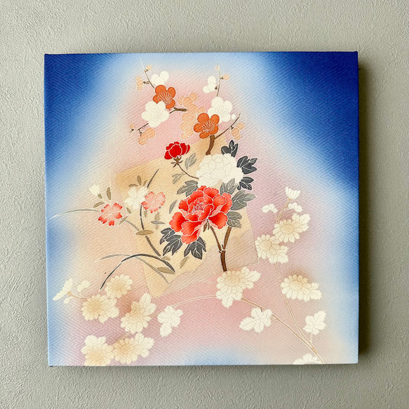 着物のファブリックパネル　鮮やかな青に咲く花々（２枚セット）サスティナブル  着物リメイク　インテリア　母の日ギフト 6枚目の画像