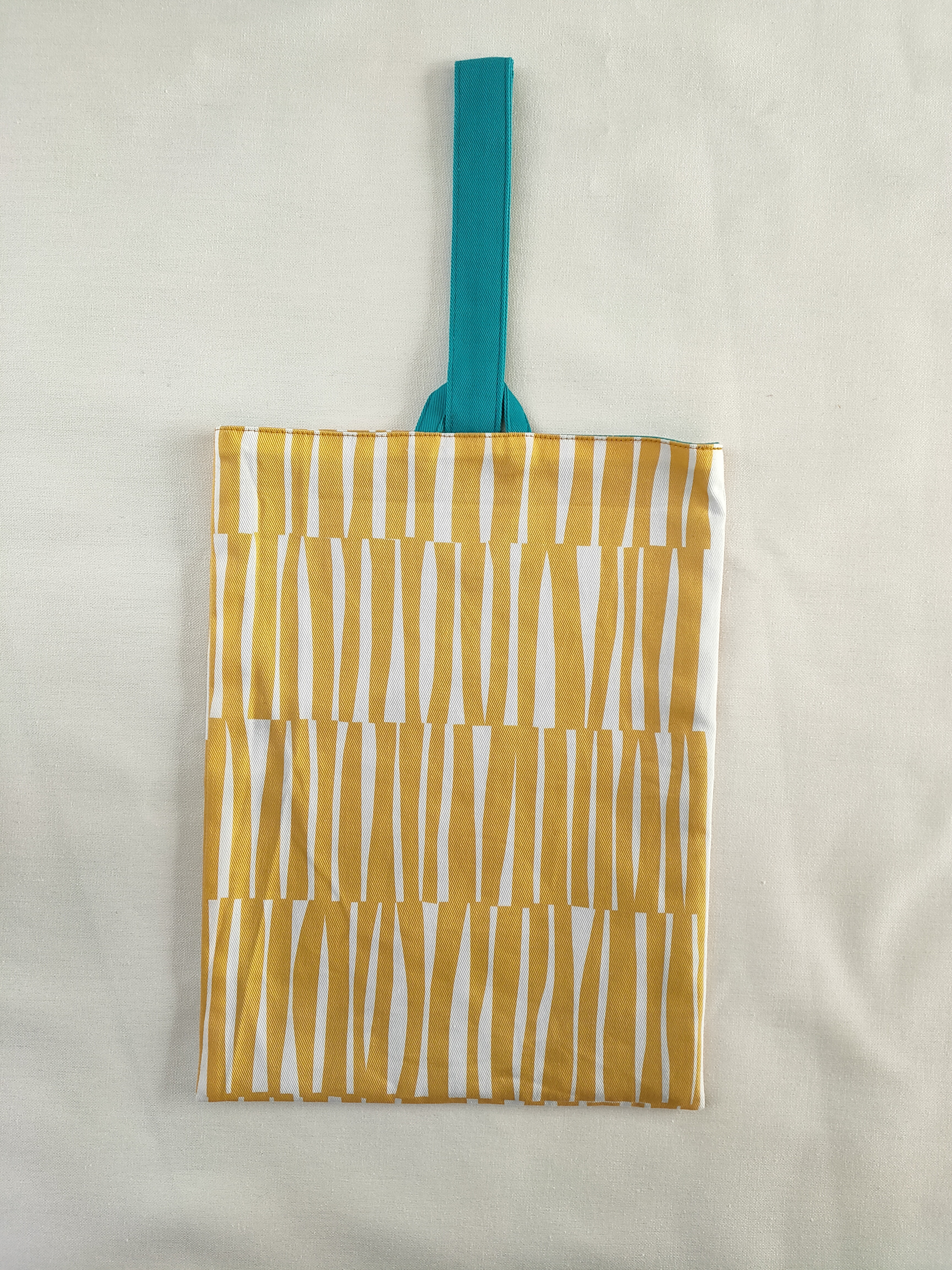 変形ストライプのレッスンバッグと上履き入れと巾着の3点セット