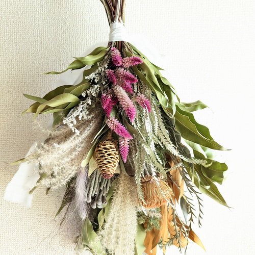 レモンユーカリ香るケイトウやスターチスのスワッグ　① レモンユーカリ香るケイトウやスターチスのスワッグ ① ドライ