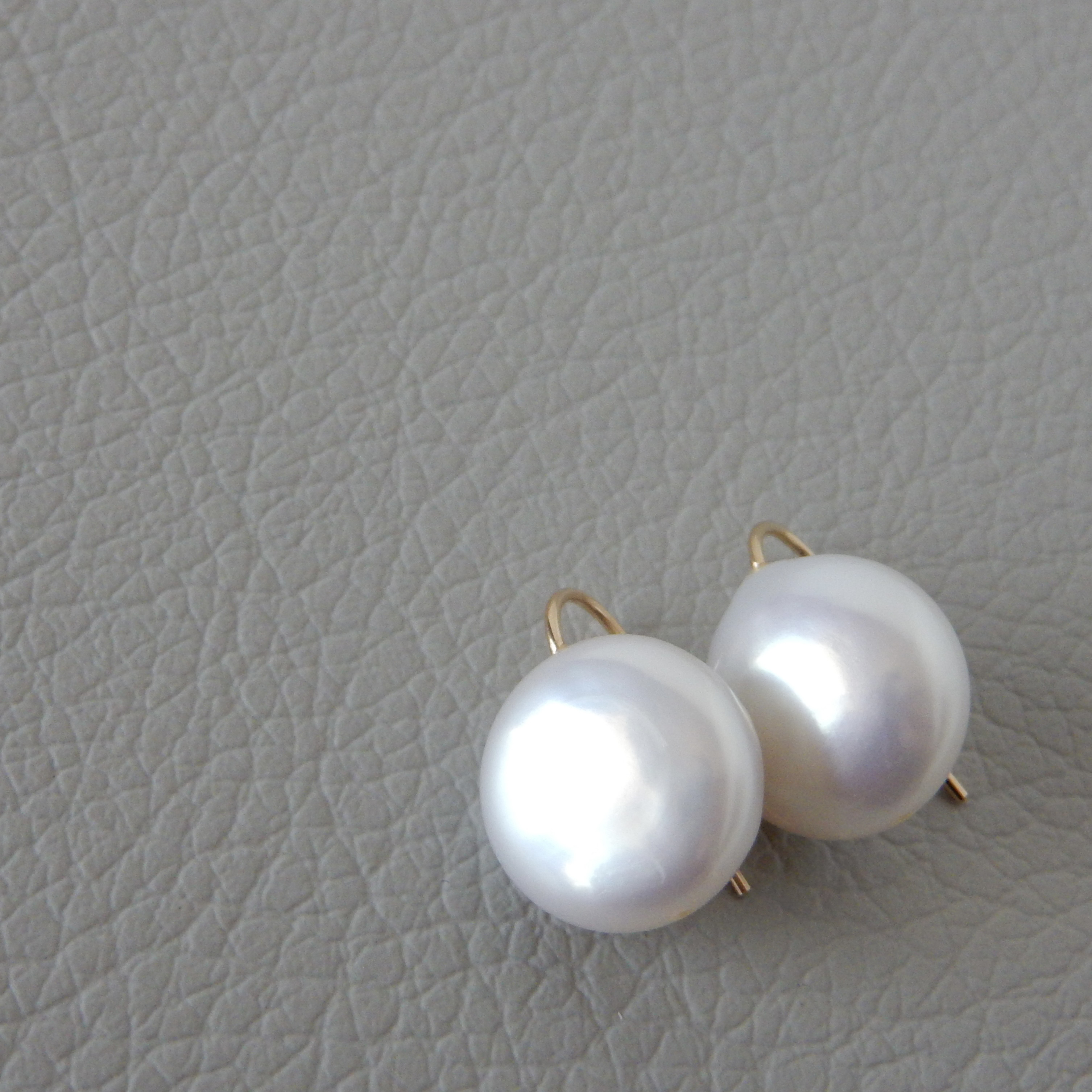 〖コイン/ホワイト〗淡水パールフックピアス14kgf【1226】