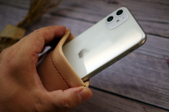 本革かんたんバネ口のスマホスリーブ  iPhone android アイフォン 3枚目の画像