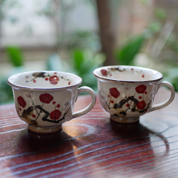 京焼・清水焼　色絵　コーヒーカップ　紅白梅 6枚目の画像