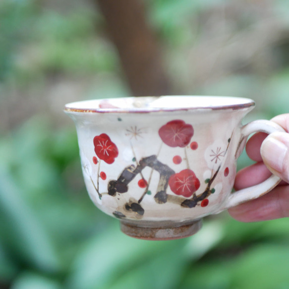 京焼・清水焼　色絵　コーヒーカップ　紅白梅 1枚目の画像
