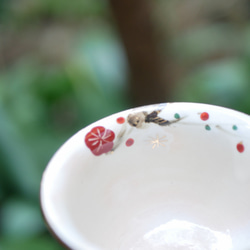 京焼・清水焼　色絵　コーヒーカップ　紅白梅 2枚目の画像