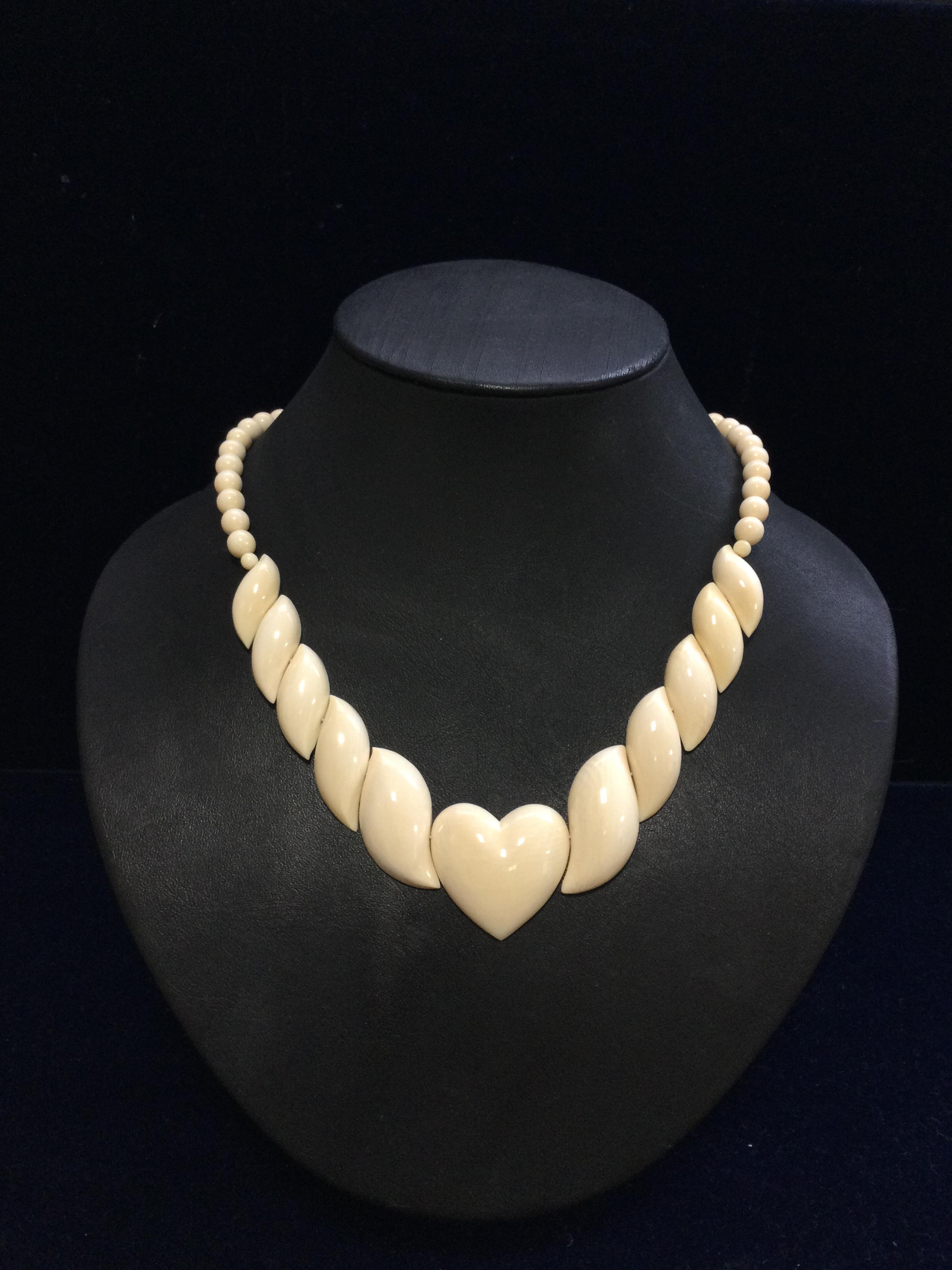 ☆ 本象牙ネックレス　A-35 ※