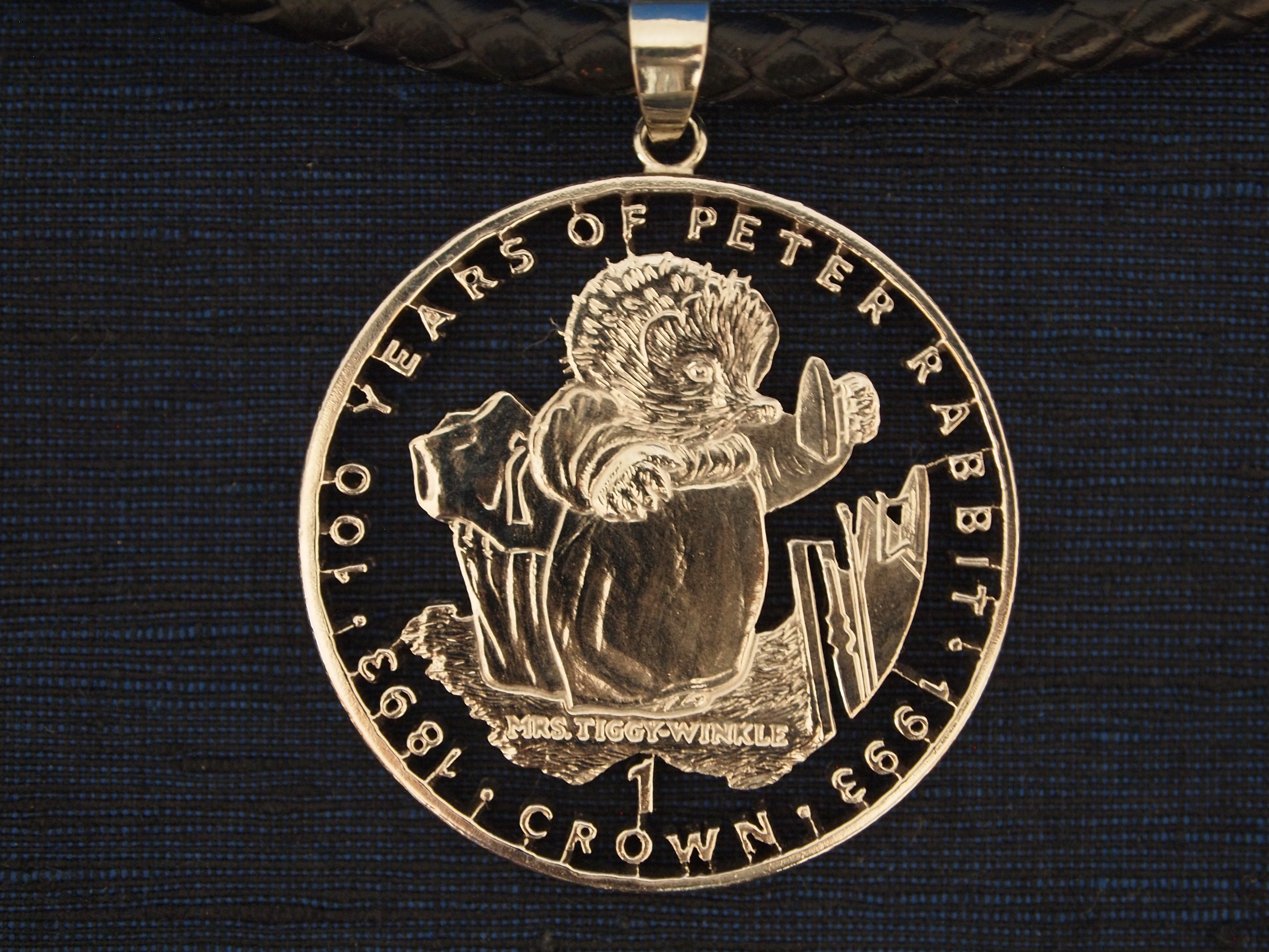 ピーターラビット　ジブラルタル１クラウンコインペンダント