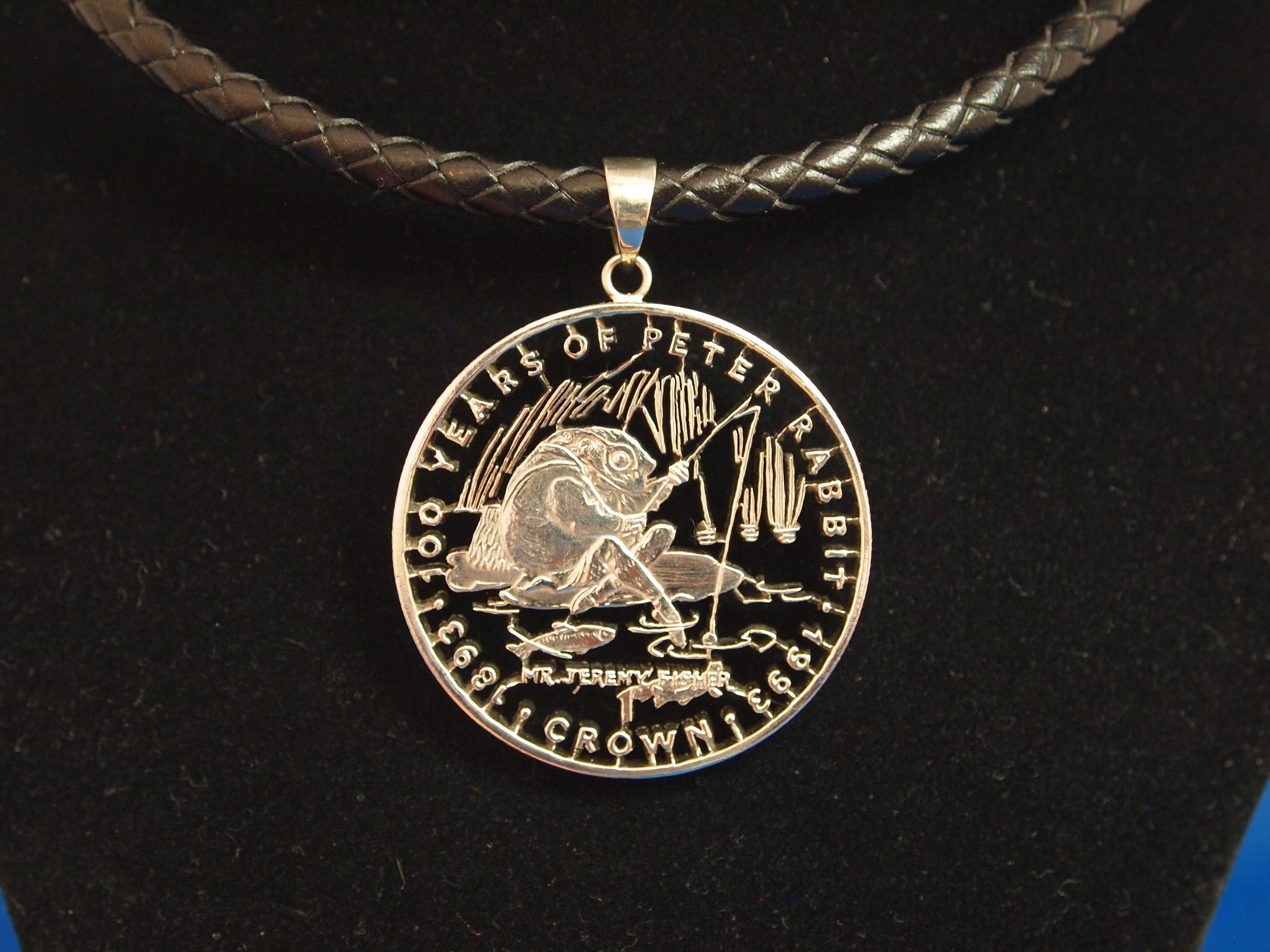 ピーターラビット　ジブラルタル１クラウンコインペンダント