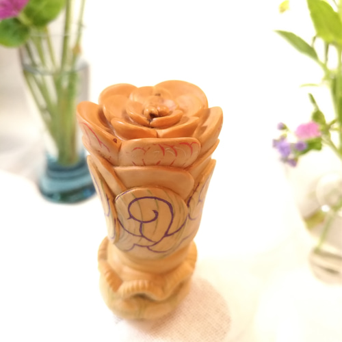 柘植の小さい判子な置物彫刻 「木が花を思い出してる」 その他