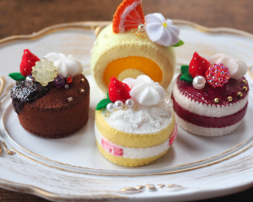 フェルトケーキ3個＆ロールケーキ1個セット 雑貨・その他 RAMERIA 通販