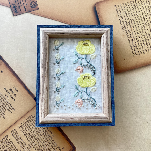 ❥❥ボタニカル刺繍フレームyellow花レース模様❥❥ 1枚目の画像