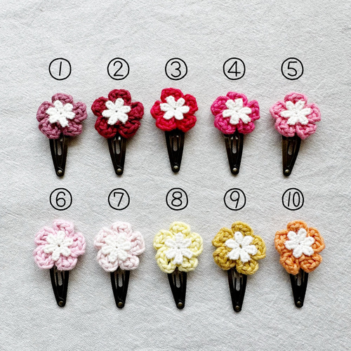 野の花の刺繍パッチンピン(オーバル) ヘアピン 手刺繍ヘア