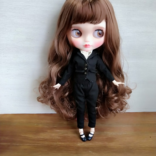 【即購入OK】ミニチュアドール服　黒Tありつなぎ服９着 即購入OK】ミニチュアドール服 黒Tありつなぎ服9着 クラフト