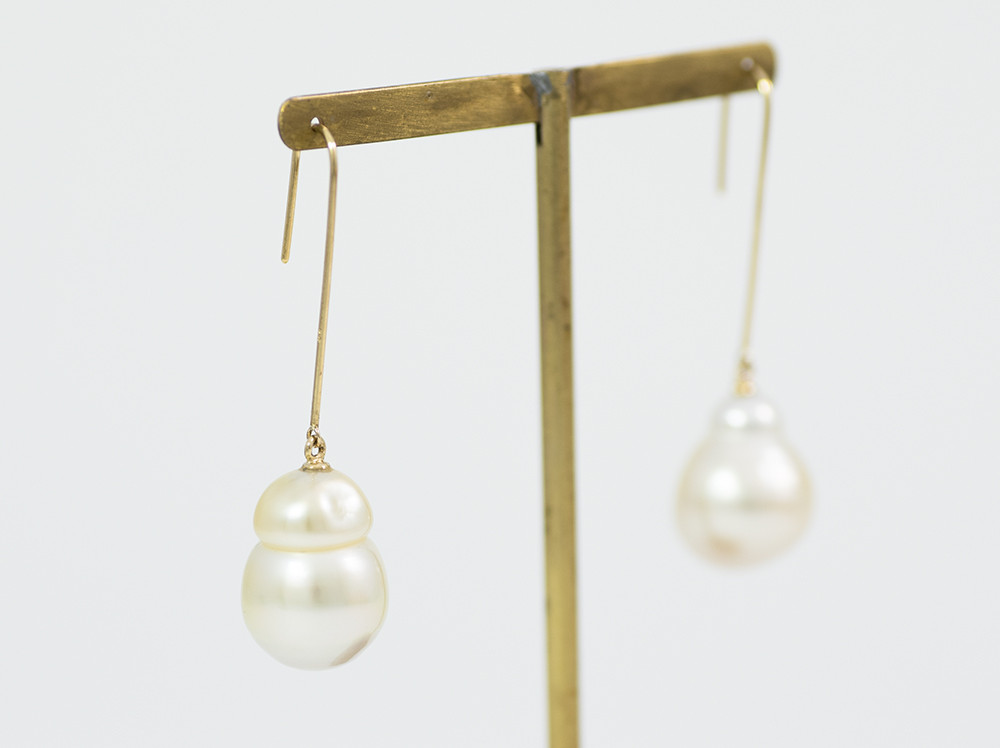 south sea gold pearl / K18YG pierce 【hook pierce】