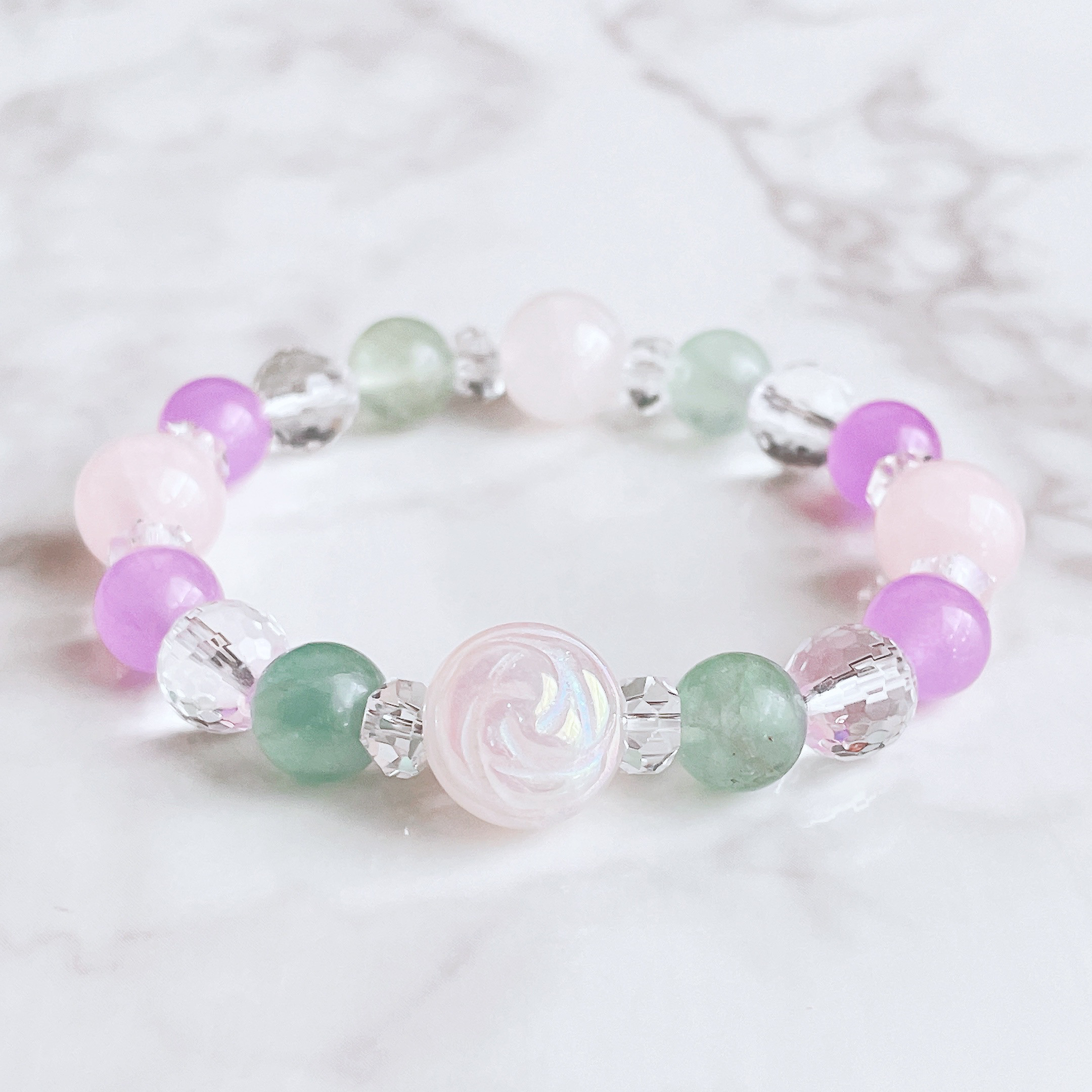 悩みや迷いを曇りなく解消し、明るい未来を導く 薔薇 ローズクォーツ