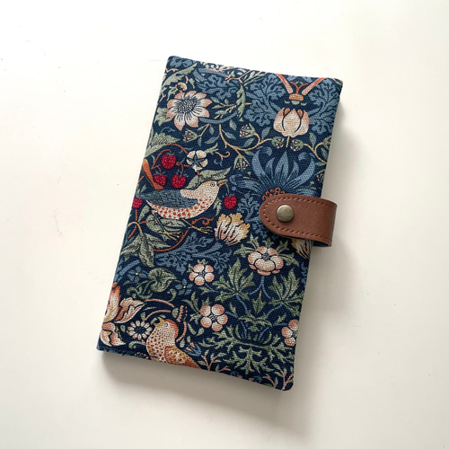 ウィリアムモリス《いちご泥棒＊2type》18ポケット薄型カードケース