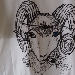 羊イラストTシャツ（白）Lサイズ 1枚目の画像