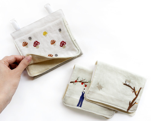 すぐ拭ける！ハンカチ外付け「実りの 移動ポケット 」ハンカチ3枚付