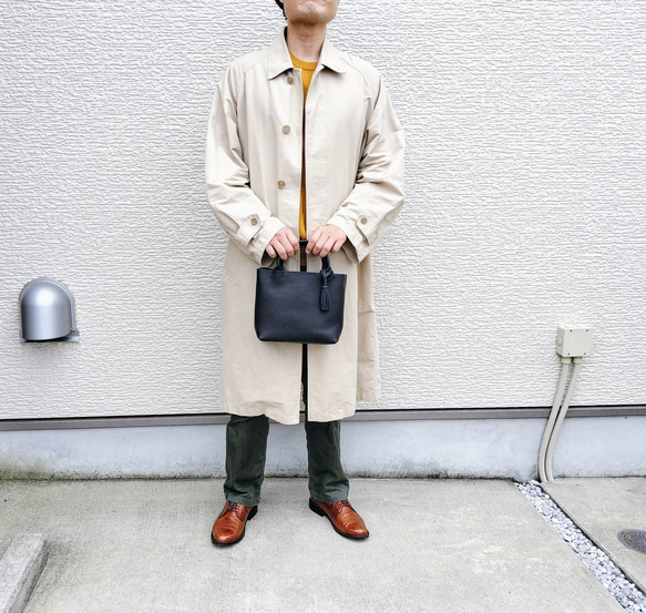 【シュリンクレザー】手縫いのミニトートバッグ（コンパクト/シンプル/メンズ/レディース/ミニバッグ/プレゼント）ブラック 19枚目の画像