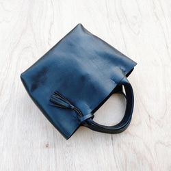 【シュリンクレザー】手縫いのミニトートバッグ（コンパクト/シンプル/メンズ/レディース/ミニバッグ/プレゼント）ブラック 10枚目の画像