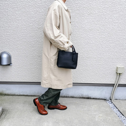 【シュリンクレザー】手縫いのミニトートバッグ（コンパクト/シンプル/メンズ/レディース/ミニバッグ/プレゼント）ブラック 18枚目の画像