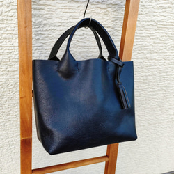 【シュリンクレザー】手縫いのミニトートバッグ（コンパクト/シンプル/メンズ/レディース/ミニバッグ/プレゼント）ブラック 7枚目の画像