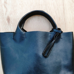 【シュリンクレザー】手縫いのミニトートバッグ（コンパクト/シンプル/メンズ/レディース/ミニバッグ/プレゼント）ブラック 12枚目の画像