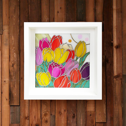 チューリップのステンドグラス壁掛け★ハンドメイド チューリップ オーナメント 吊るし飾り（全4色） ステンドグラス