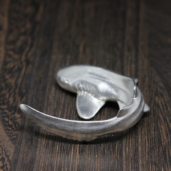 錫製箸置き　トラフザメ 5枚目の画像