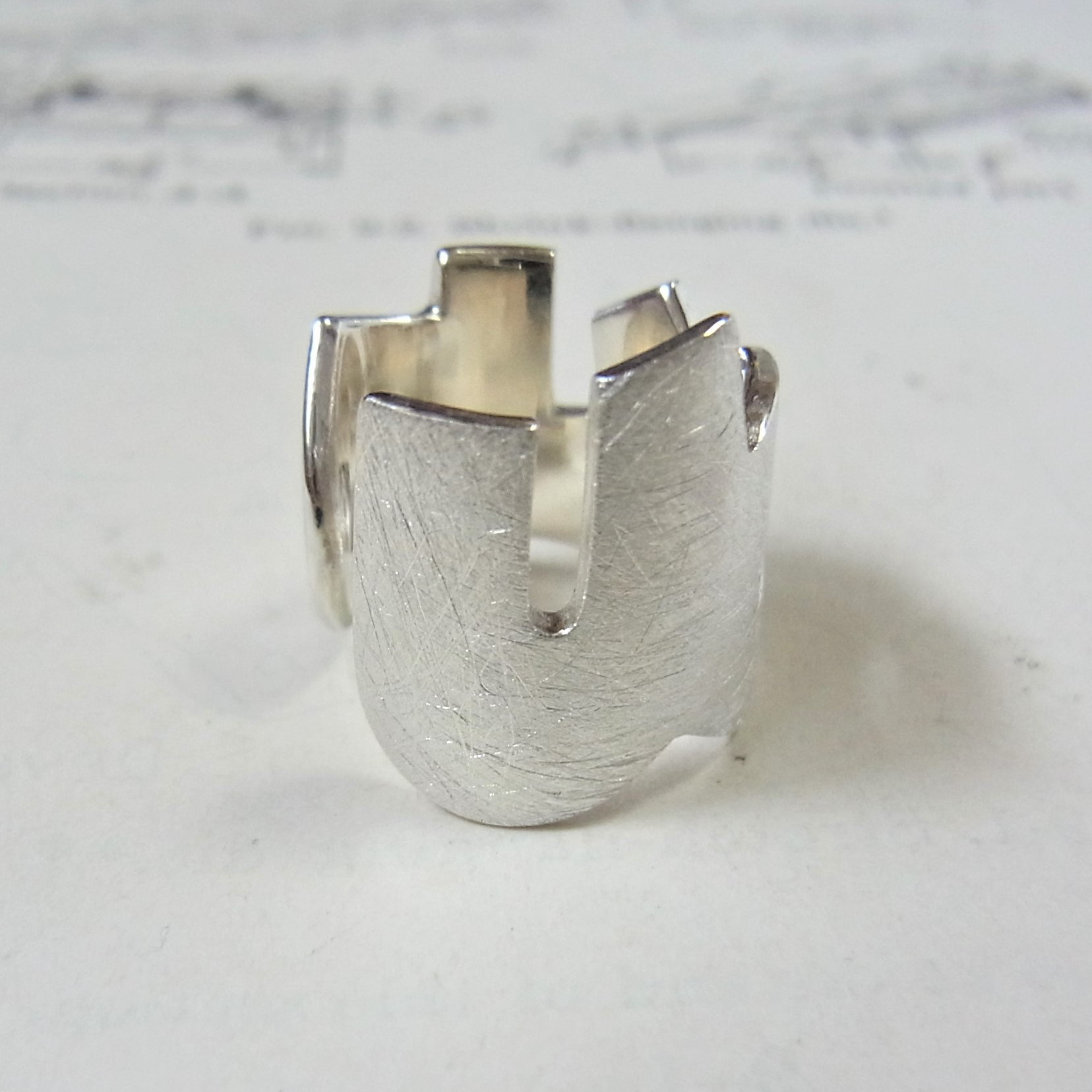 カタチイヤーカフ 10