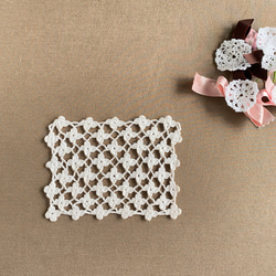 手編み＊選べる２色♢フェンスの向こうのちいさな花　アンティークアイボリー／ホワイト　クロッシェレース　ドイリー 8枚目の画像