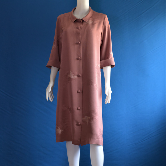 着物リメイク　ロングワンピース＆ロングコート　（絹着物地）七分袖 6枚目の画像