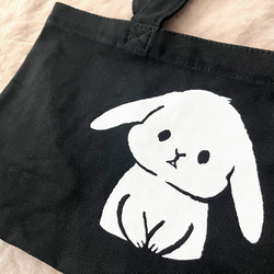 【SALE】うさぎ　ミニバッグ　ランチバッグ (ブラック） 3枚目の画像