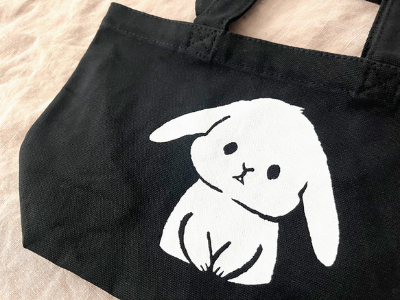 【SALE】うさぎ　ミニバッグ　ランチバッグ (ブラック） 3枚目の画像