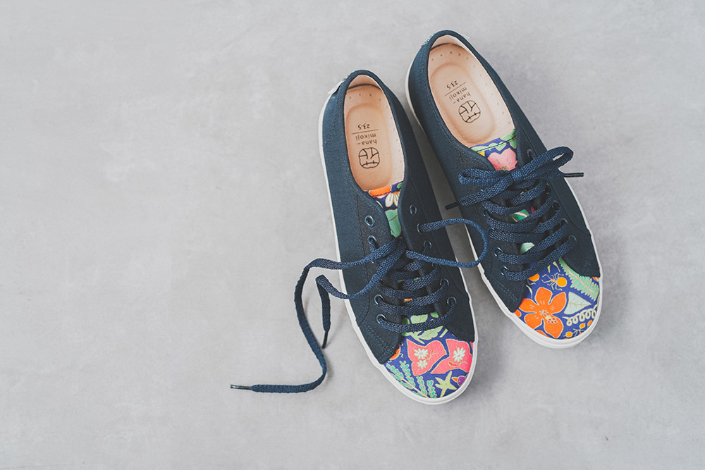 ココロ上向く【MIMURIコラボレーション】スニーカー お庭(紺）　沖縄に行きたくなるシューズ　靴・シューズ 9,108円