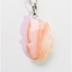 宝石珊瑚　さんご　蝶のネックレス・ペンダント　アクセサリ－・ジュエリー　cw-0724　　 2枚目の画像