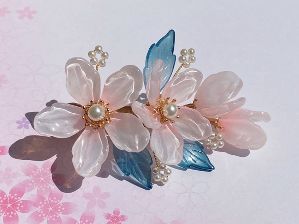 桃の花のヘアクリップ ライトピンク 2枚目の画像