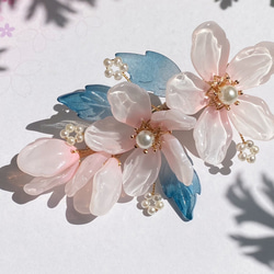 桃の花のヘアクリップ ライトピンク 3枚目の画像