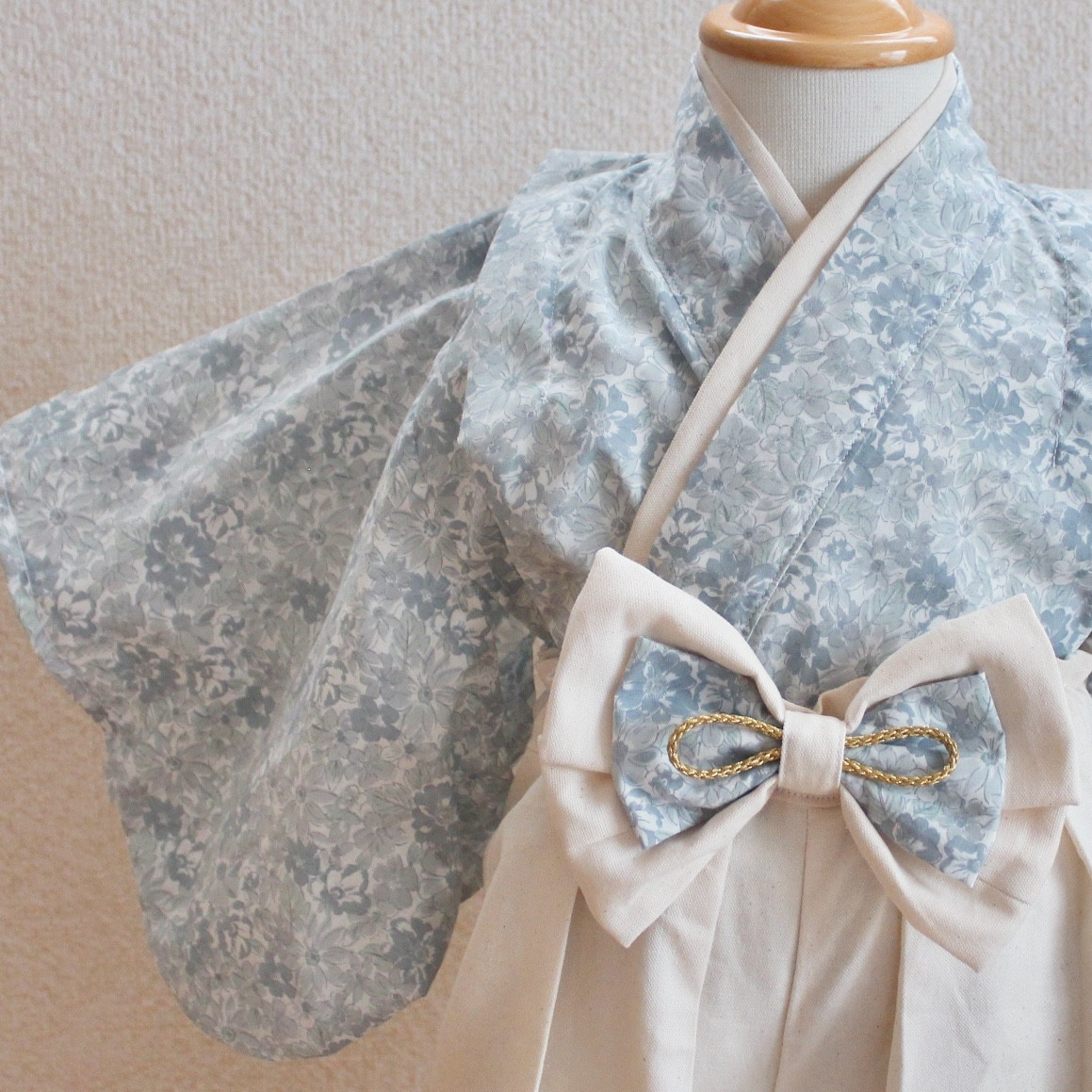 ブルーグレー小花×アイボリー ベビー袴 ＊ 60 70 80 90 100 110 120 お食い初め 100日祝 節句