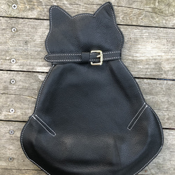 本革　猫バッグ　ライチグレインレザー  肩掛けベルト付き 5枚目の画像
