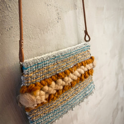 客製 梭織雙面設計斜肩小包 可放手機  Weaving Pattern Design Bag *CUSTOM MADE 第4張的照片