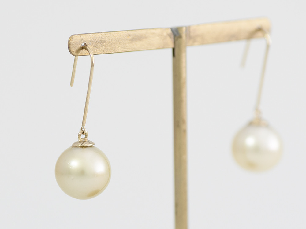 south sea gold pearl / K18YG pierce 【hook pierce】