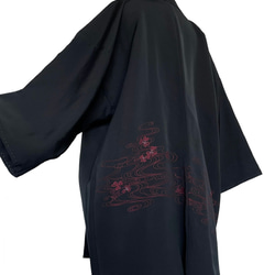 "美羽織" 華麗な羽織カーディガン 着物リメイク 着物羽織 和洋折衷 和装 母の日 フリー 黒 花柄刺繍 5403n 6枚目の画像