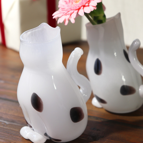 窓辺の猫の一輪挿し」ネコ 水玉模様 花器 シンプル 贈り物 可愛い ねこ