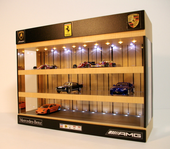 1/43展示15台可能・メープル・3層式ディスプレーBOX /照明付ネオジオラマ 1/43展示21台可・メープル&黒・3層式ディスプレーBOX/2色LED26灯