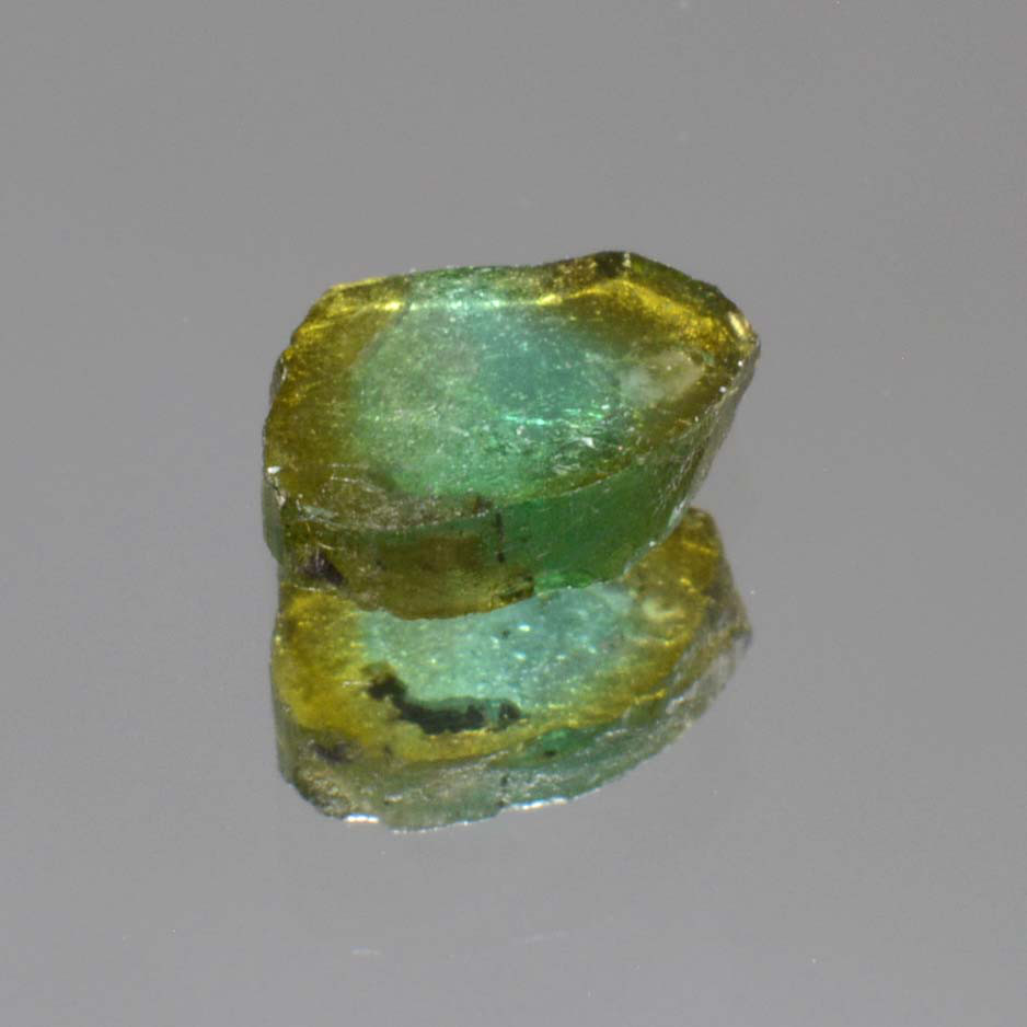 稀少石　パーティカラード・トルマリン（リバース・ウォータメロン）ルース