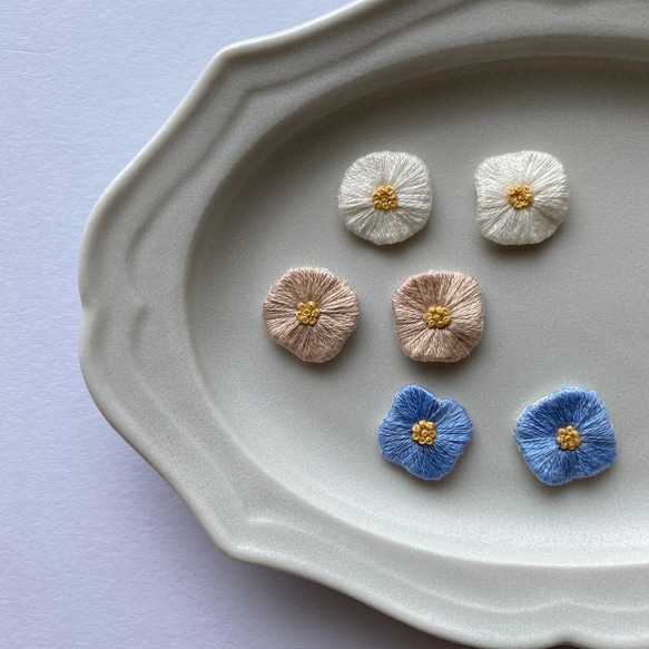 お花の刺繍ピアス（イヤリング可） 5枚目の画像