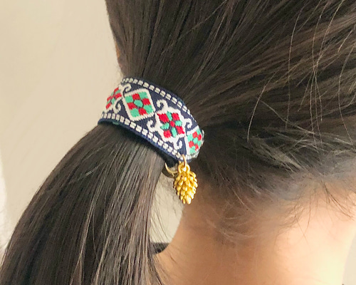 チロリアンテープのヘアゴム 紺・赤・緑 ブレスレットにも
