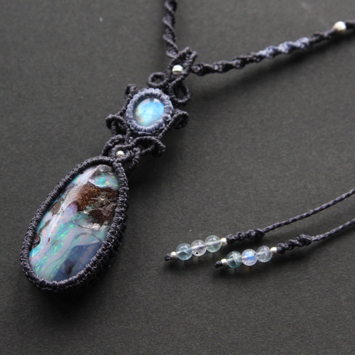 ボルダーオパール ブルームーンストーン マイクロマクラメ